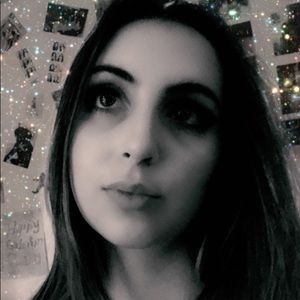 Meet your Posher, Alexandra